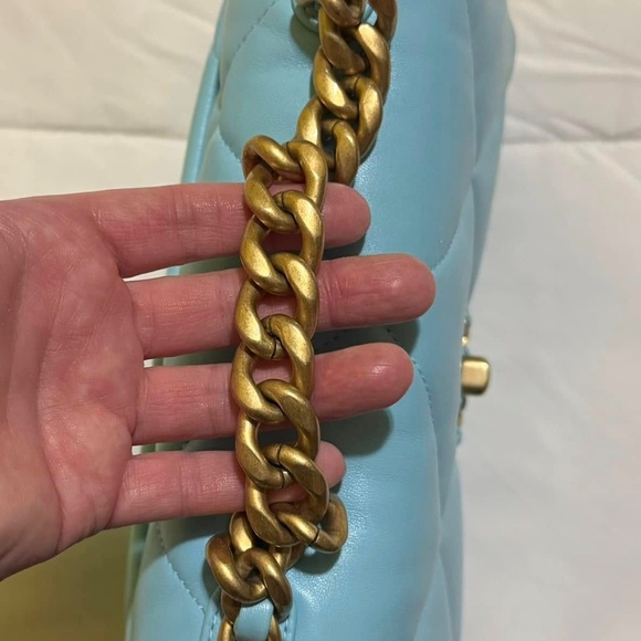 RARE! BRAND NEW NEON BLUE CHANEL 19 BAG GORGEOUS!! - Picture 9 of 16